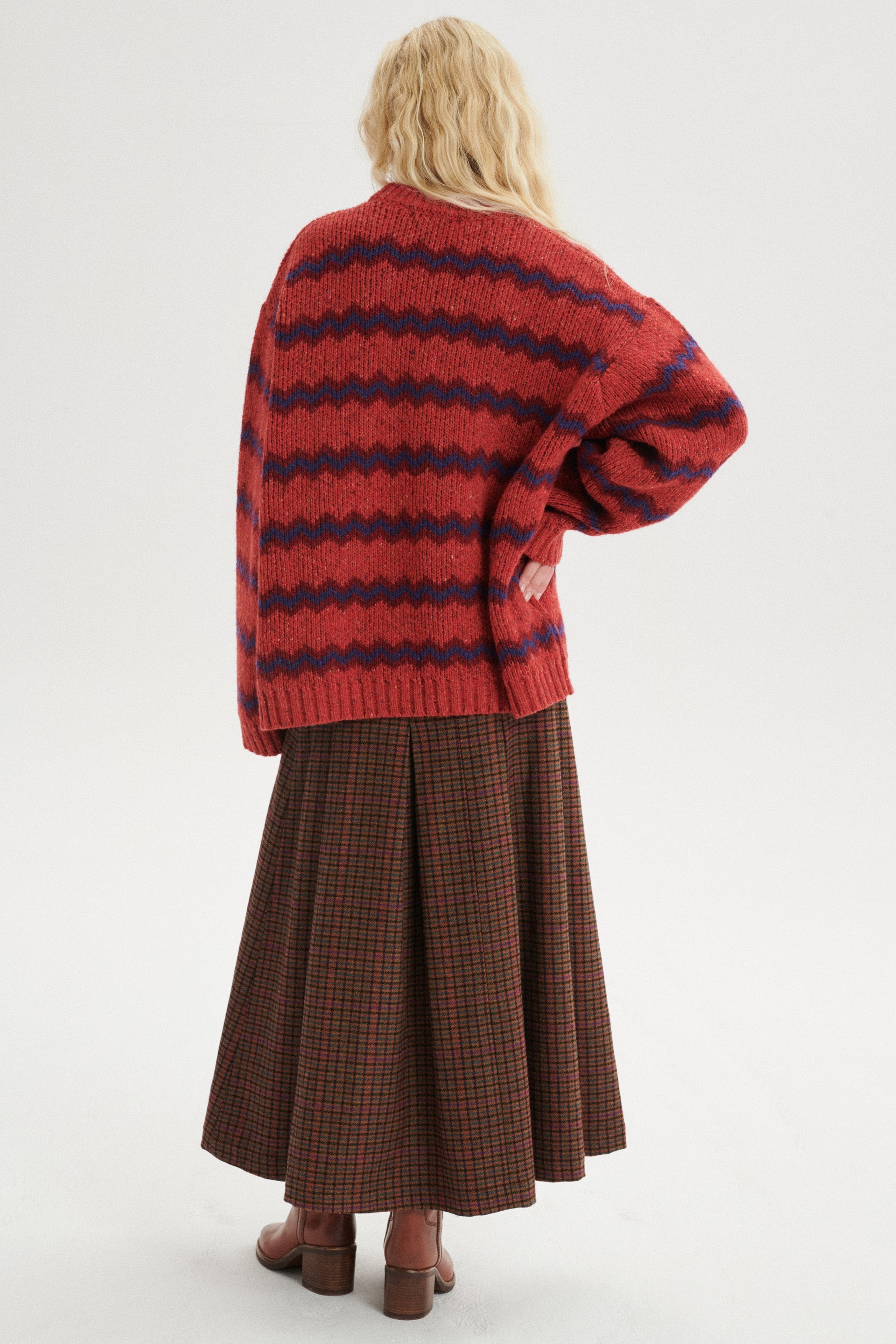 Ari Tailored Skirt With Shaping Darts