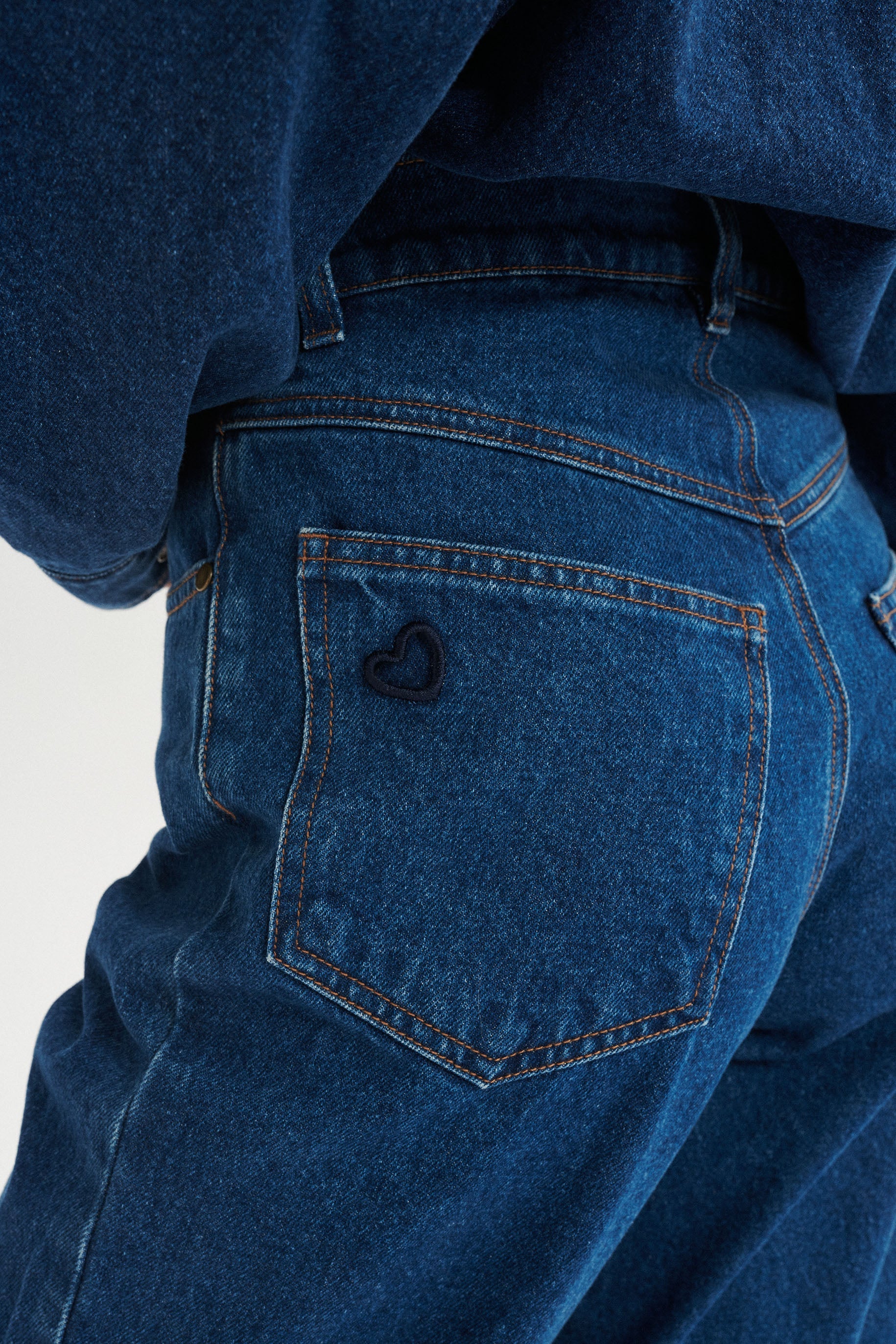 Davin Straight Cut Jeans