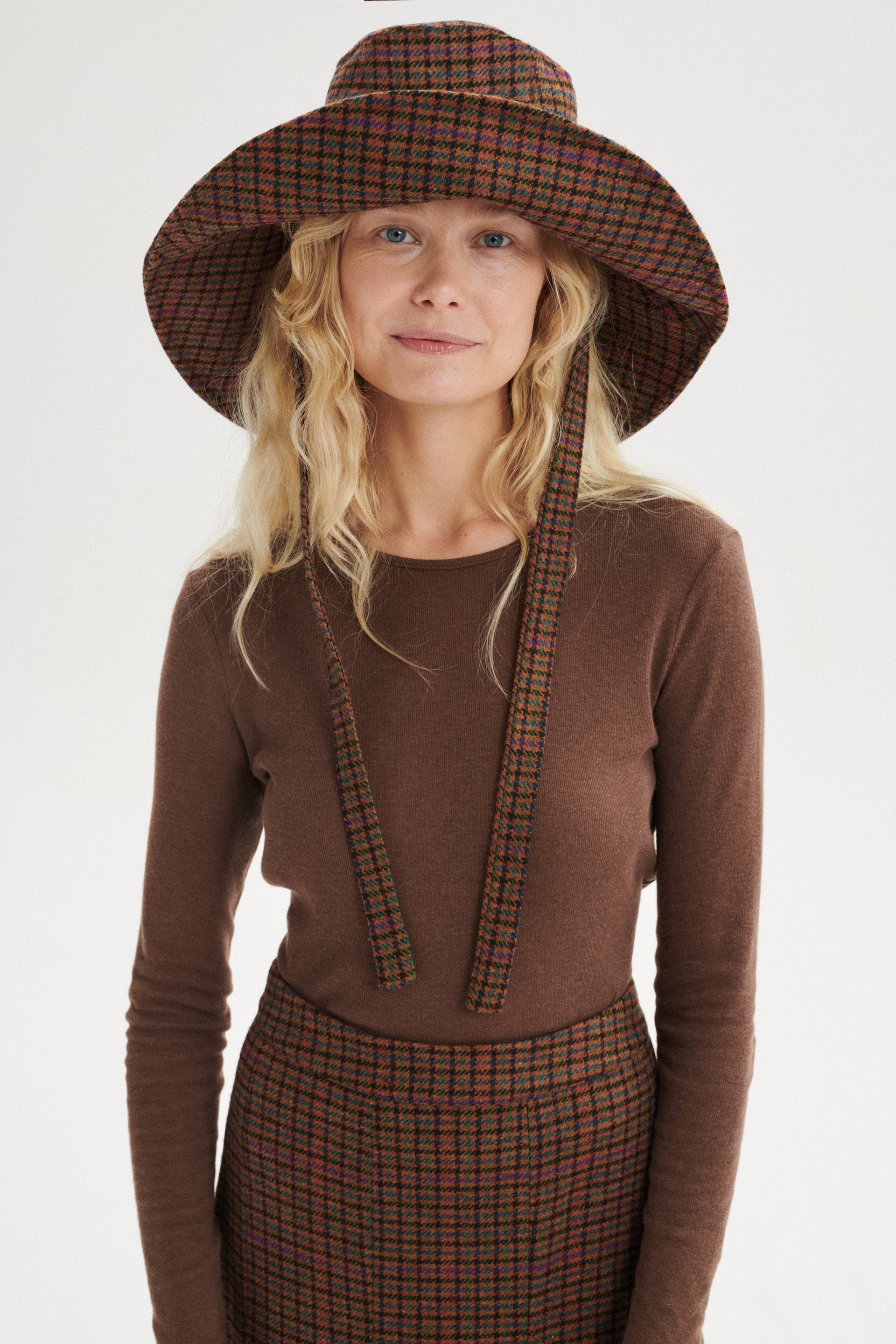 Tie-Up Checked Wool Hat