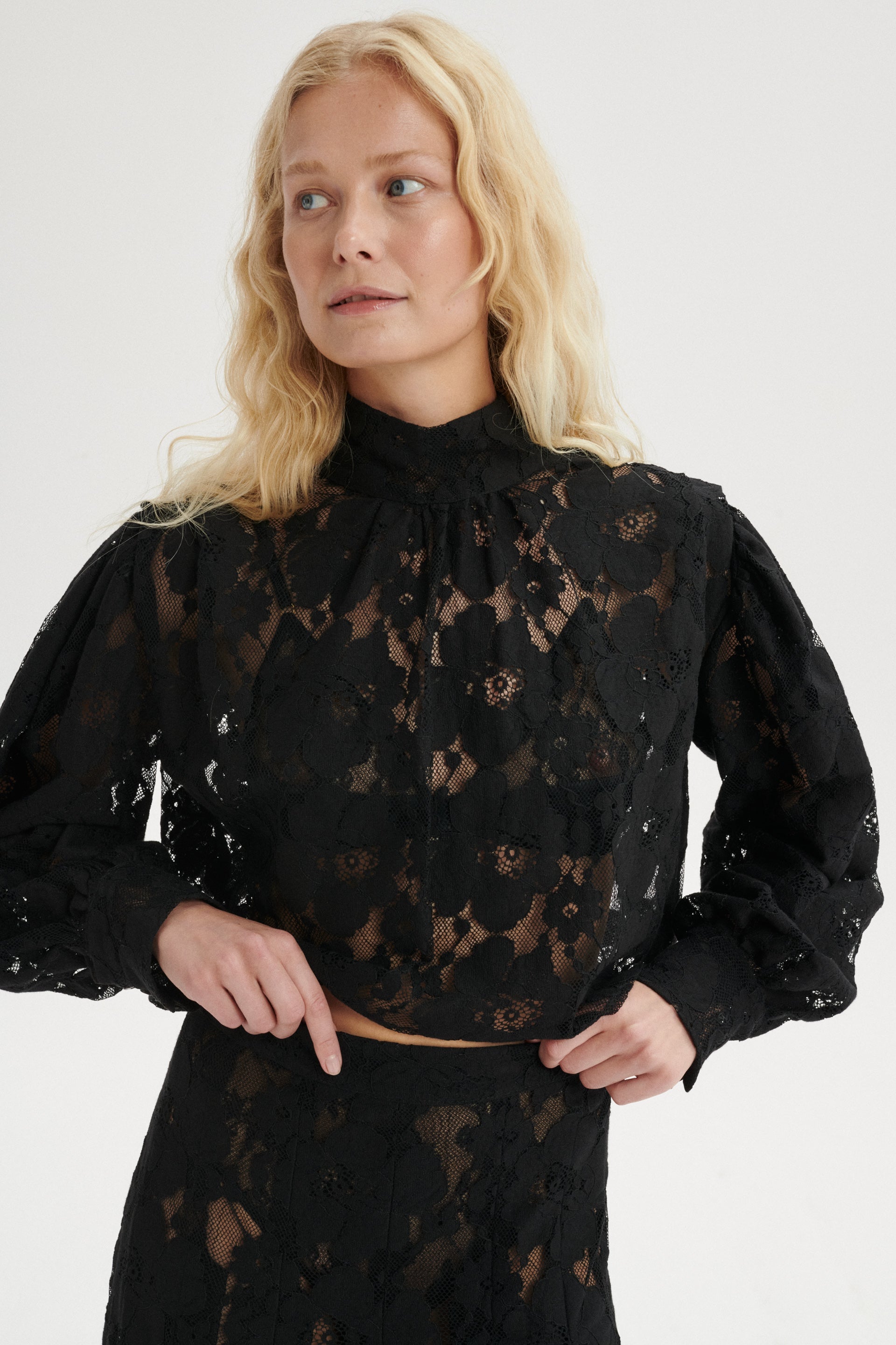 Arthur Lace Maxi Skirt - black