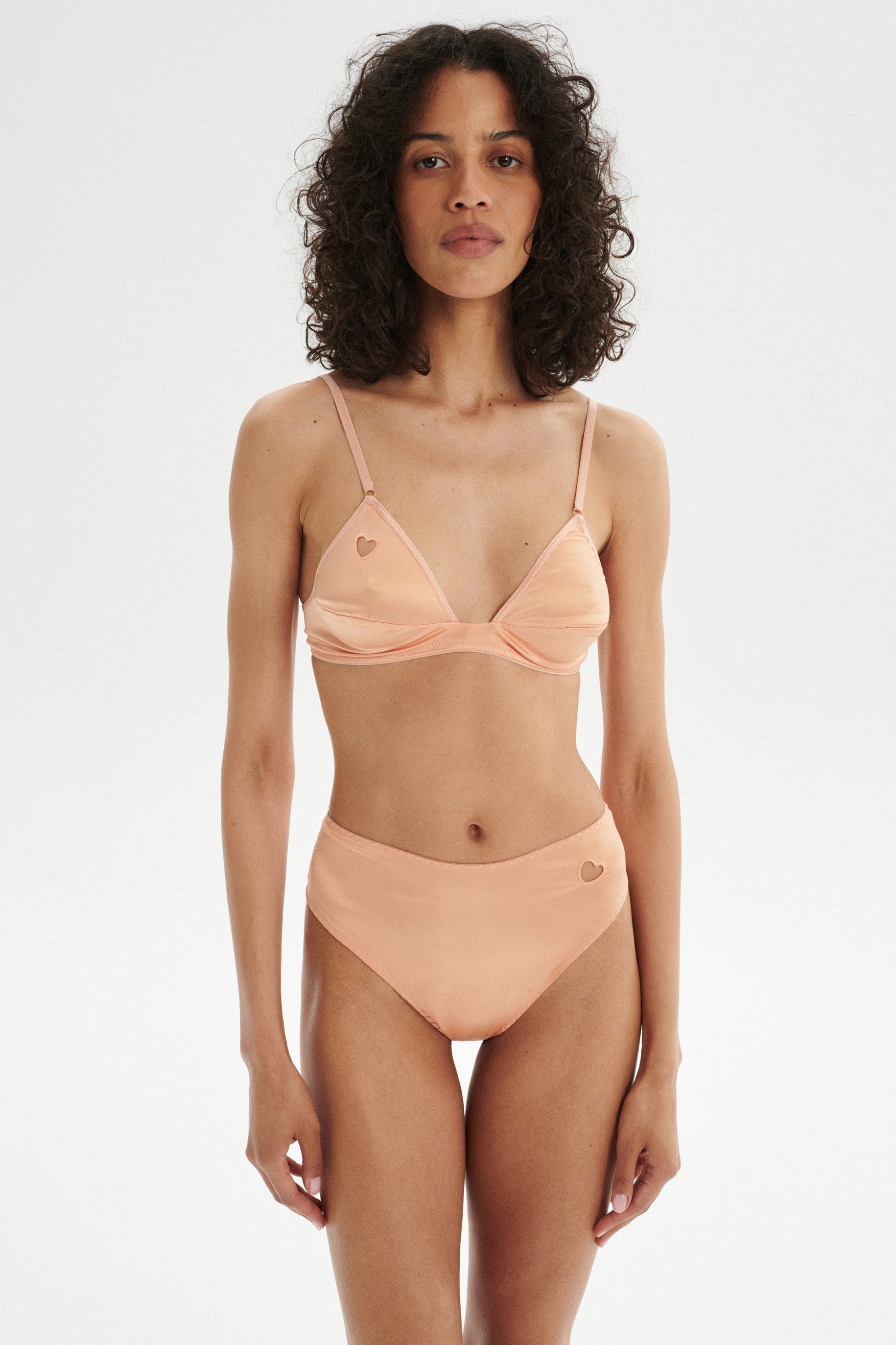 MADONNA soft satin bra - peach