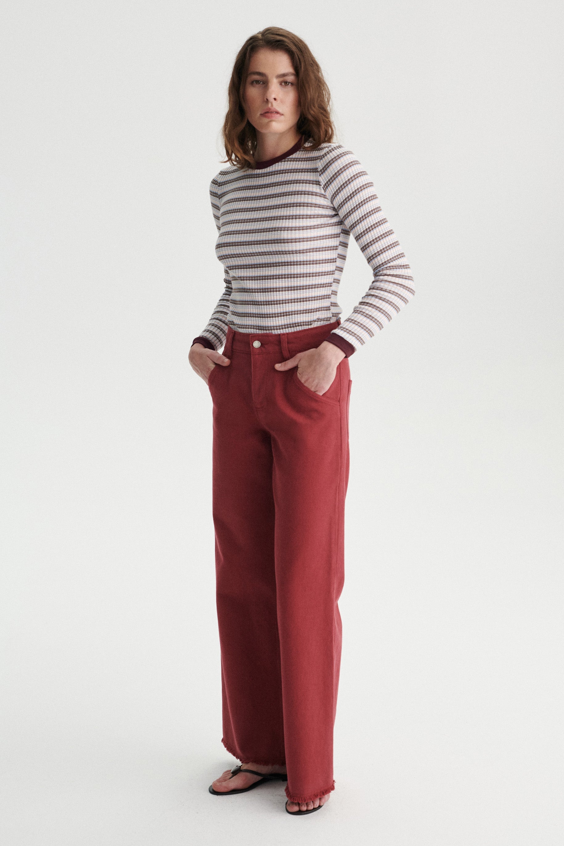 Fabrice Loose-Fit Jeans with Frayed Hem